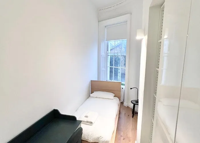 2 Bed In Centre * דבלין